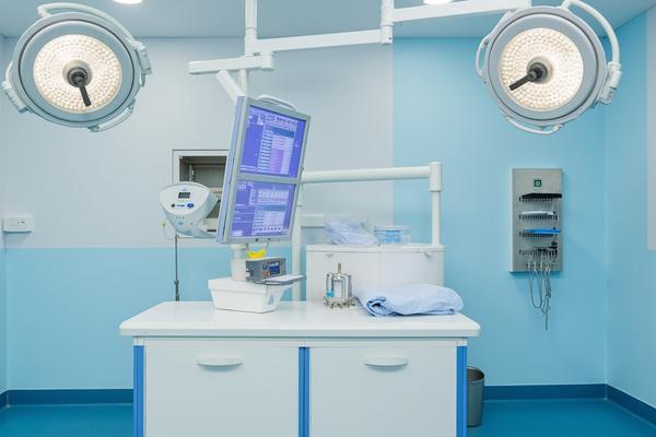 牙周病怎么治疗能彻底好？5个征兆提醒你该看牙医了