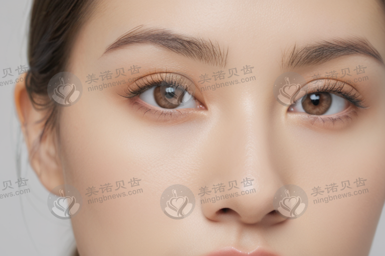 上海文峰医疗美容门诊部推出乳房下垂矫正项目，原价9800元起现优惠至7800元起，让您轻松拥抱美丽与自信的双重享受！