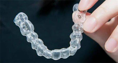 北京整齐娃娃口腔医院营业时间公布,想整牙的宝子看过来,啥时候去心里有数啦!