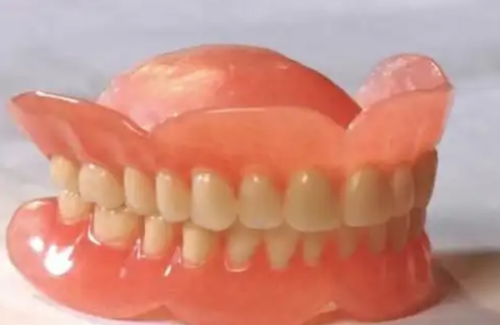 成都新桥口腔医院是不是正规医院？它是正规口腔医院，技术靠谱服务好值得信赖 