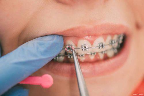 大同金冠口腔门诊部：专精医生团队风采