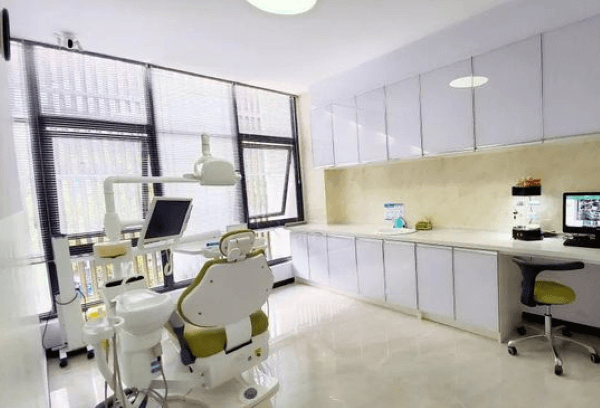 江苏昆山艾琳口腔诊所（绿地大道店）地址电话及营业时间