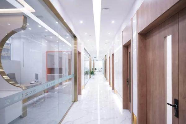 成都金牛雅洁尔口腔门诊部价格表: