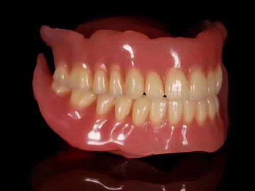 二、70多岁老人种植牙的核心条件