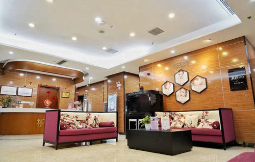 武汉德韩口腔门诊部医生名单及擅长领域：