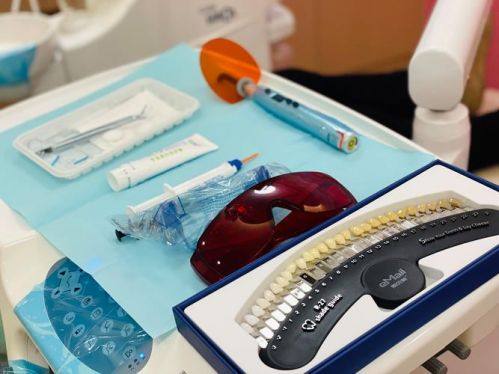 笑研口腔门诊部擅长项目：