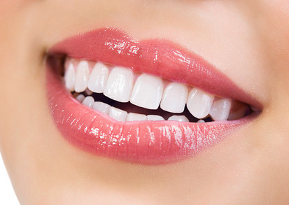 二、为什么不能直接补牙，必须先做根管治疗？