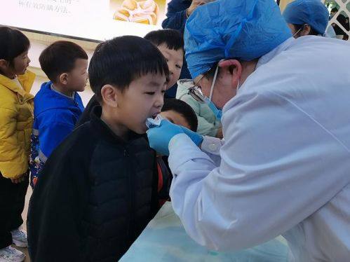 北京皓诚口腔诊所擅长项目：