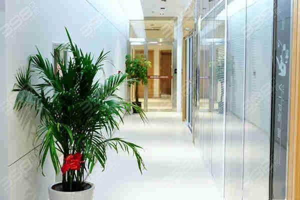 西安优德口腔门诊部医生名单及擅长领域：