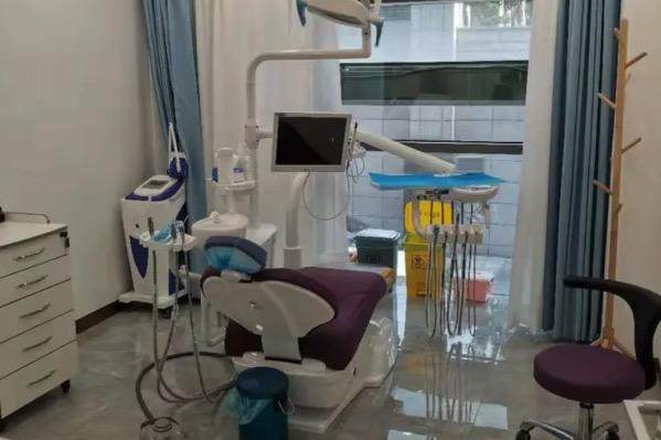 福州维乐口腔（星海湾分院）价格表：