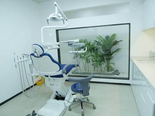 重庆亿佰口腔门诊部