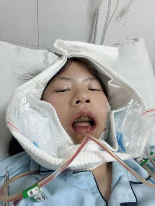 成都博爱医院医院口腔科预约挂号方式：