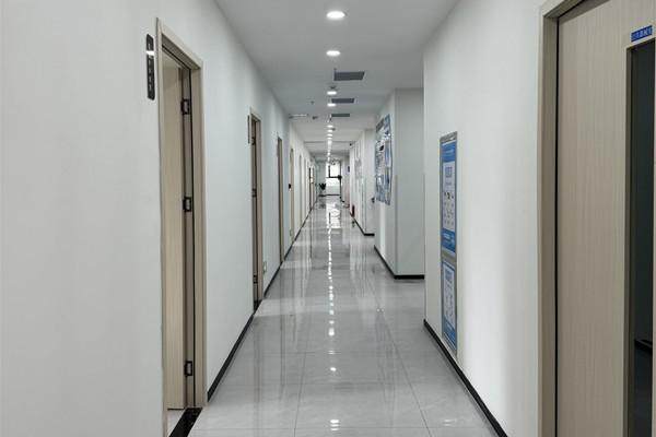 西宁中诺口腔罗锦医生：牙列缺损修复，兼顾功能与实用性