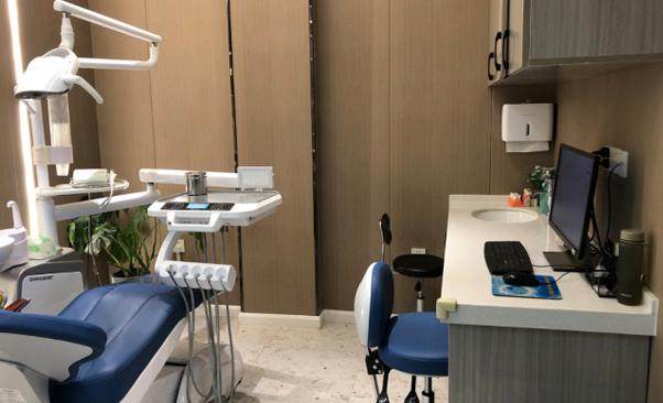 许昌小白象口腔瑞士士卓曼种植牙6800元起，即刻负重长期成功率高