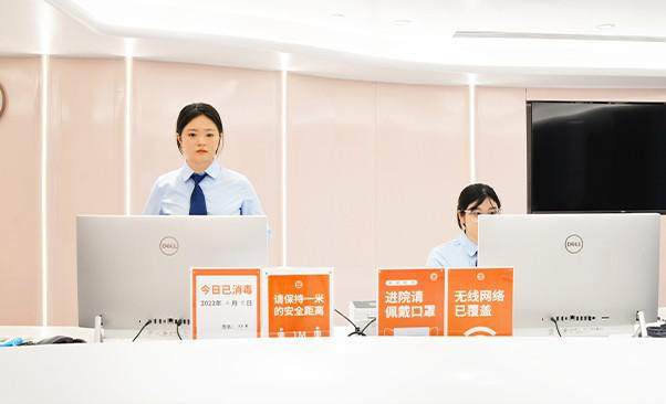 北京整齐娃娃李銮君美国3i种植牙套餐8980元起，热销40份稳固舒适