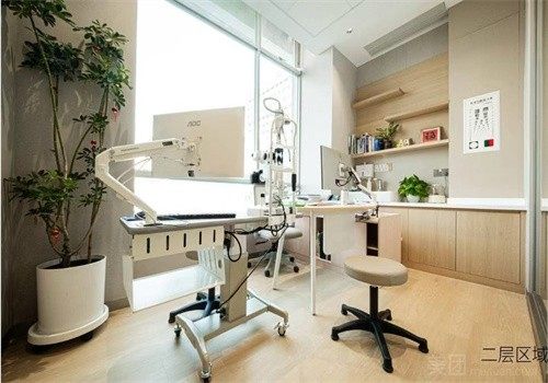 我的上海黑马眼科门诊部李健民医生就诊日记：专业贴心环境好，术后视力清晰生活更便捷