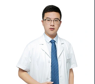 陈伟